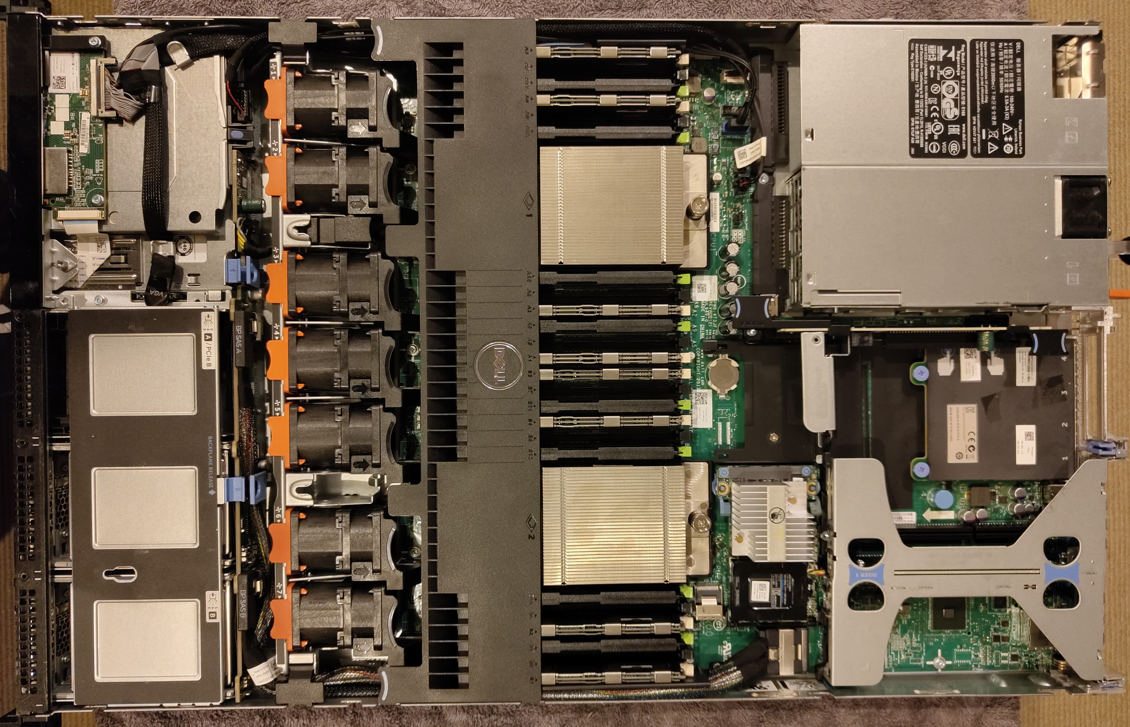 A photo of the interior of a Dell Poweredge R620 server